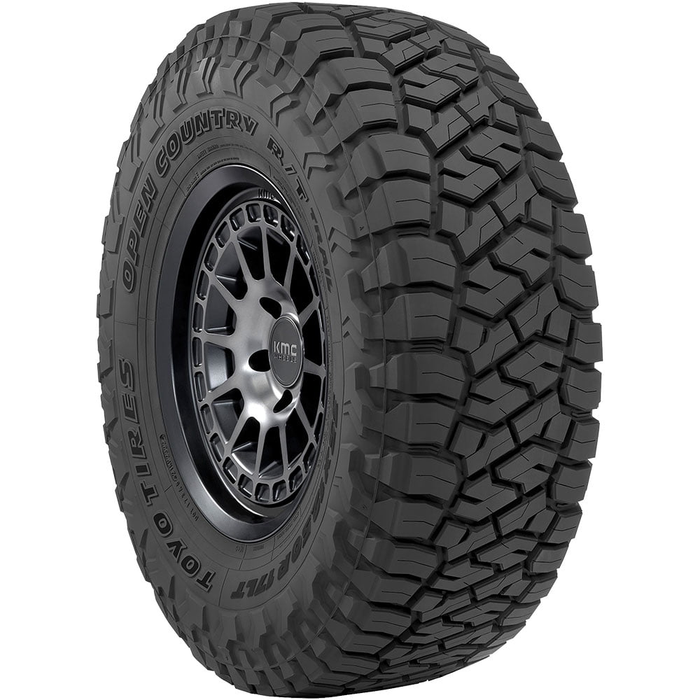 tire_toyo_open-country-r-t-trail_bsw_angle_Zoom.jpg